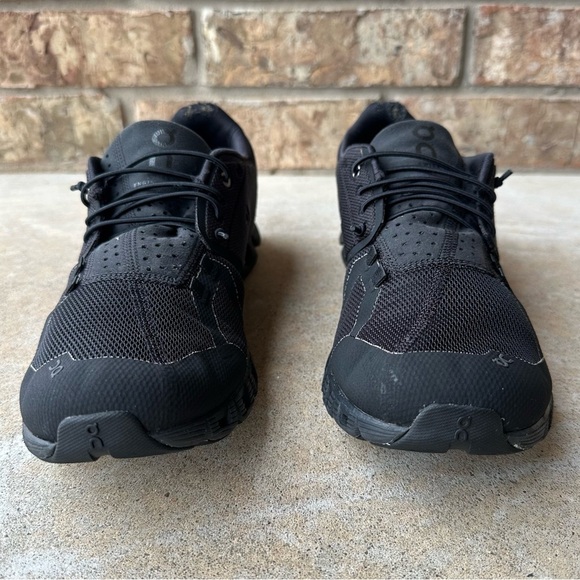 Men’s Cloud On Running Cloud5 All Black Athletic Lacing Speed Shoes Size 9.5 - Picture 3 of 15